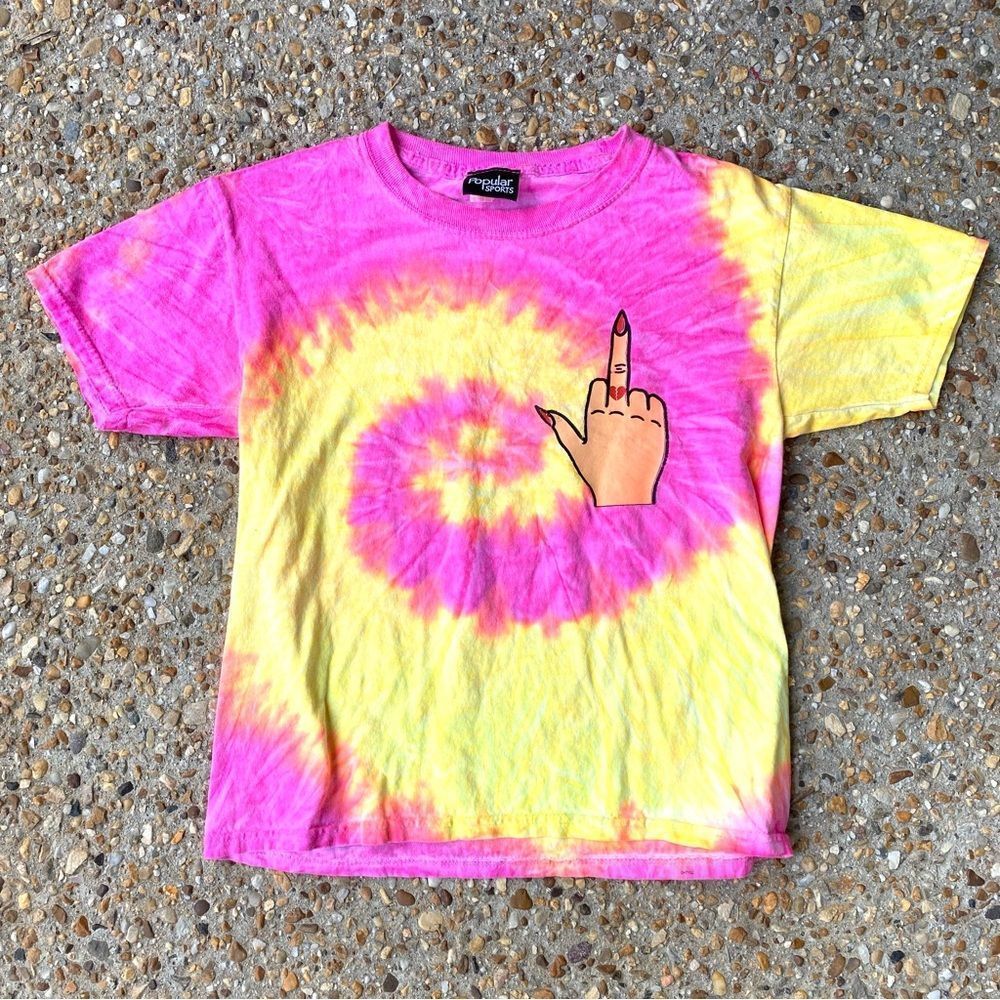 Middle Finger Rude Flipping the Bird Tie Heart Dye T-shirt Size S